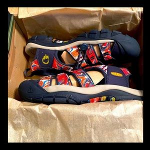 NWT Women’s Keen sandals